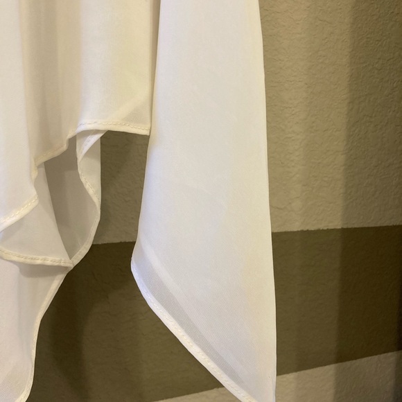 Top. Georgette Sequenced BEAUTIFUL. White - Picture 9 of 17